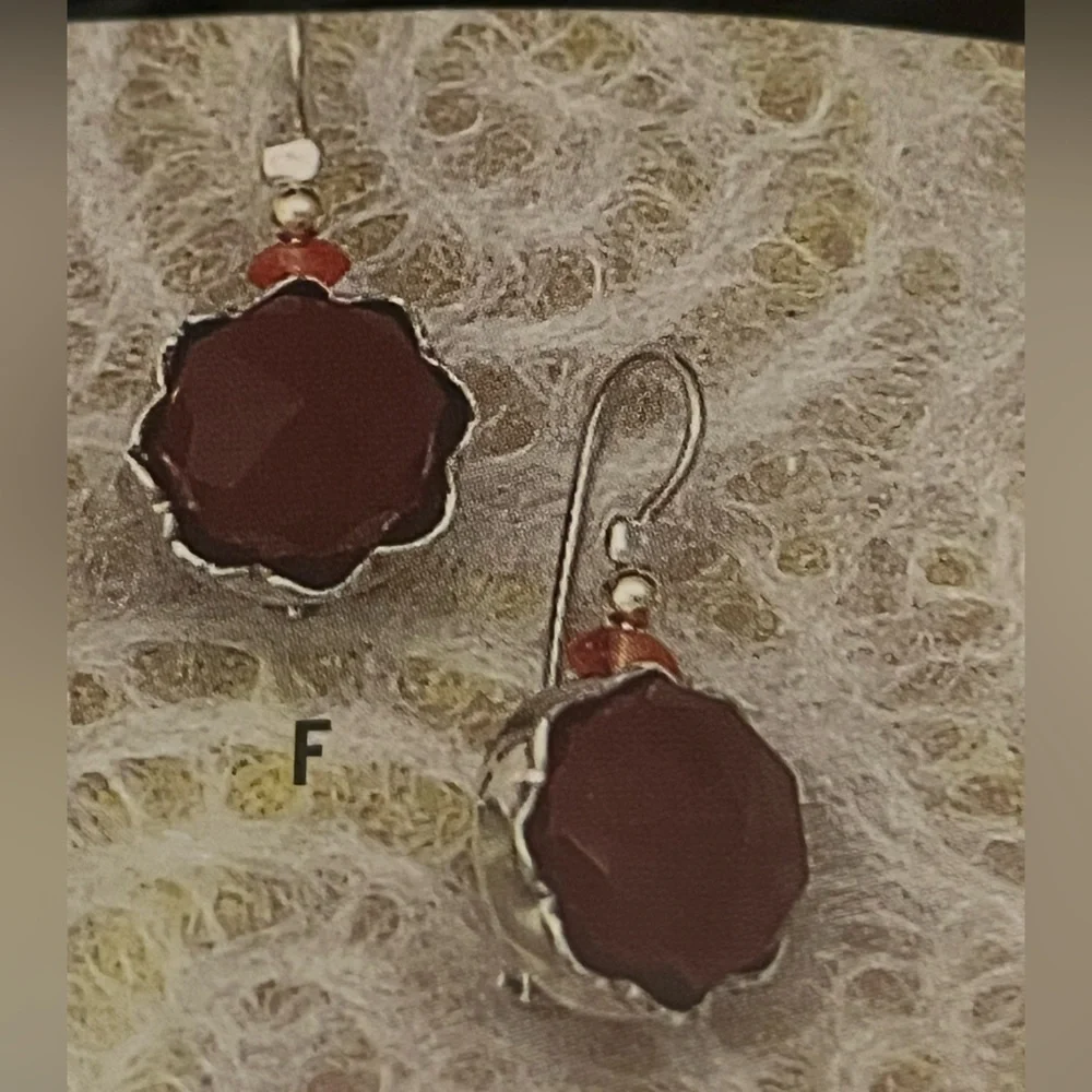 Silpada Sterling Silver and Carnelian
Earrings. - Picture 6 of 8